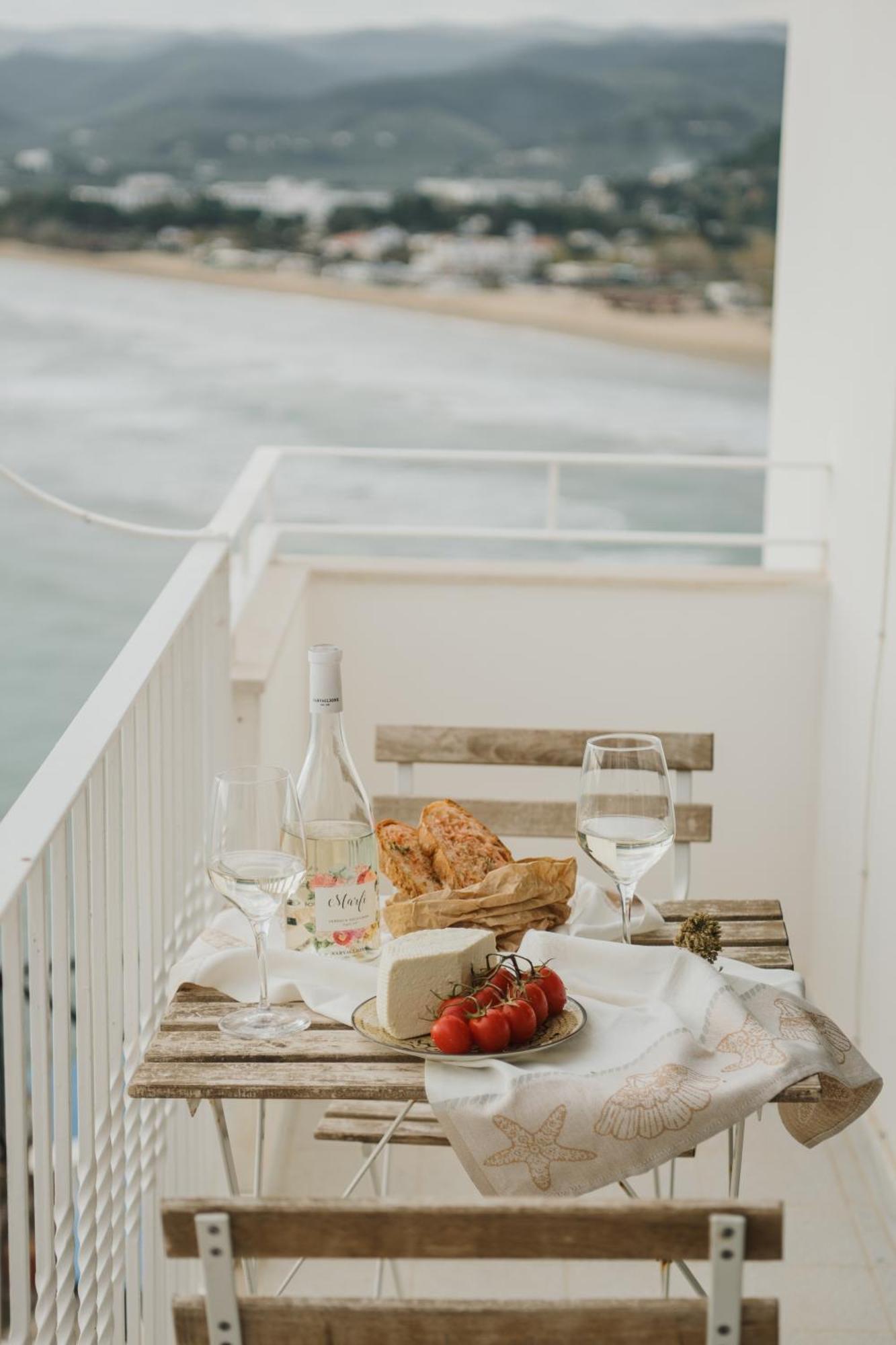 Casa Tua - Sea View Onda Apartment Vieste Bagian luar foto
