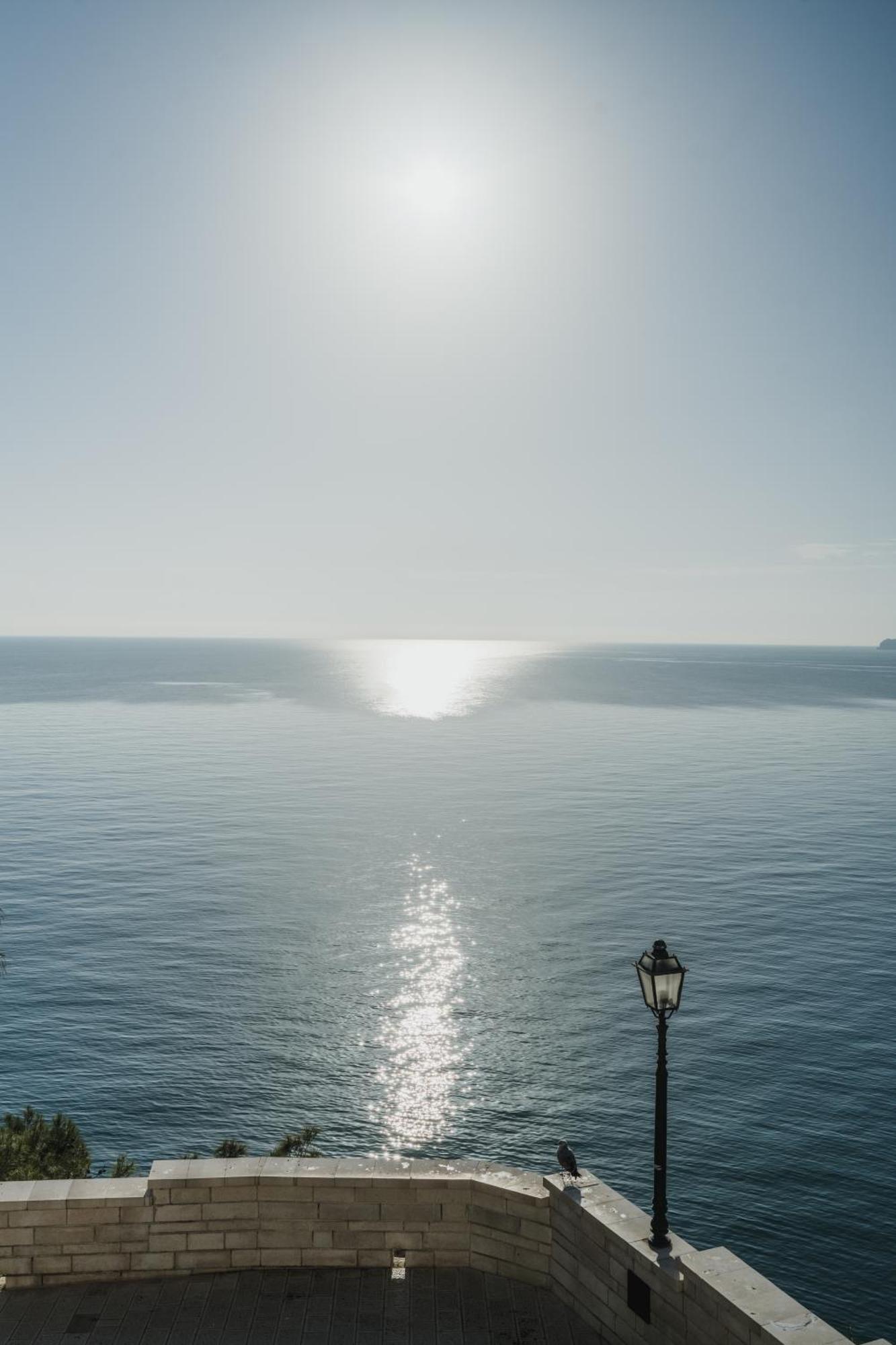 Casa Tua - Sea View Onda Apartment Vieste Bagian luar foto